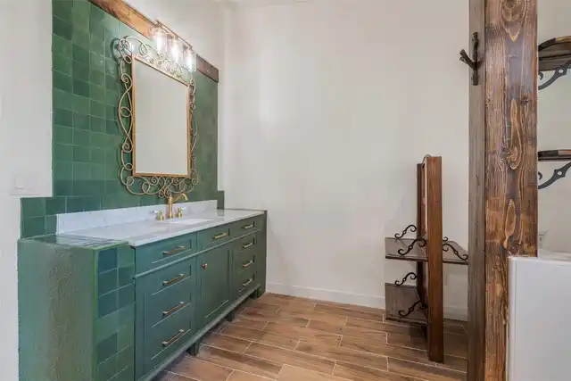 Listing Photo 21