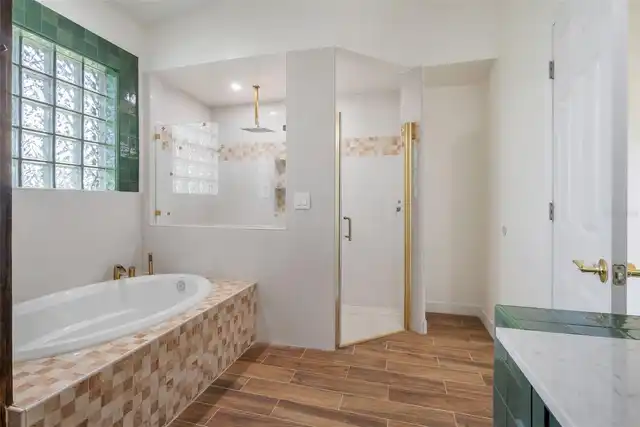 Listing Photo 22