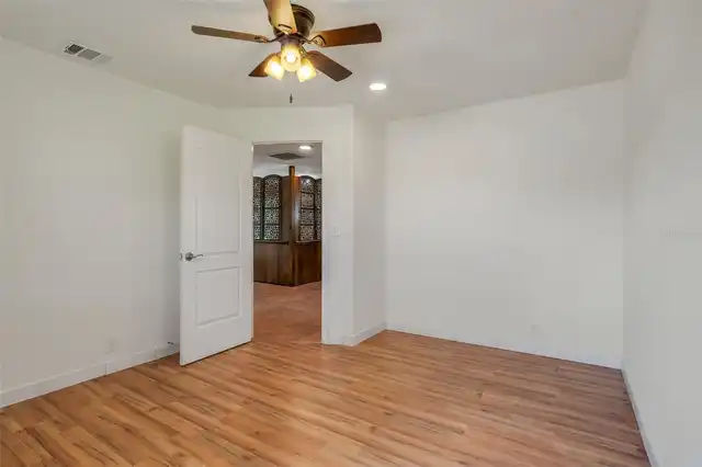 Listing Photo 27