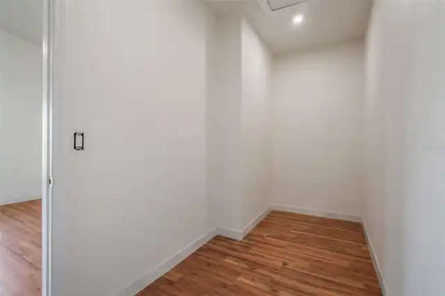 Listing Photo 29