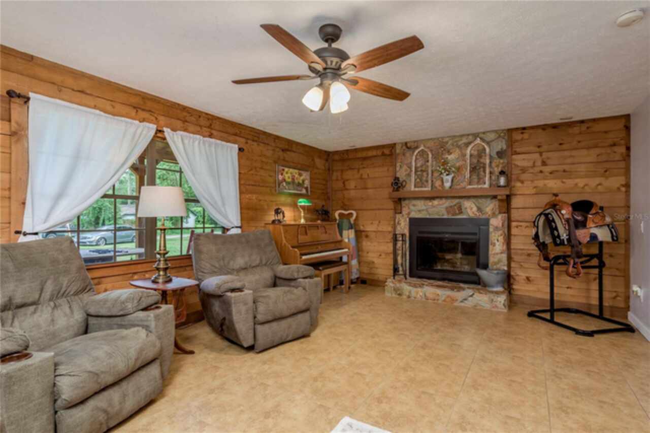 Listing Photo 6