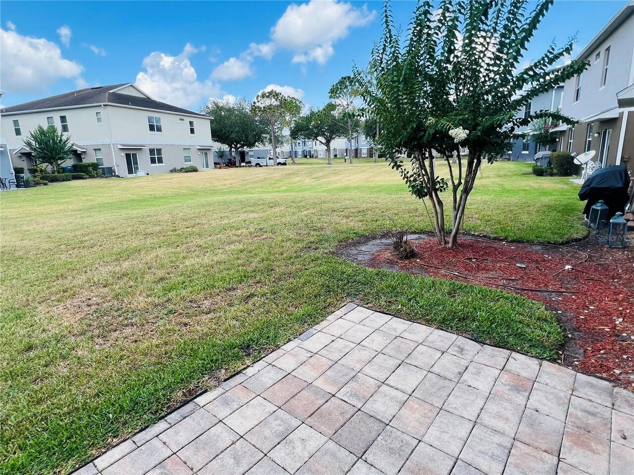 Listing Photo 11