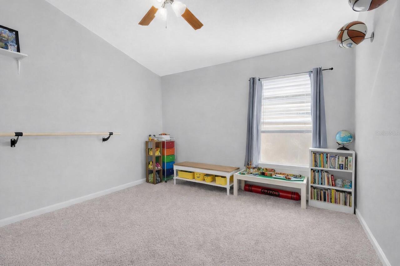 Listing Photo 10