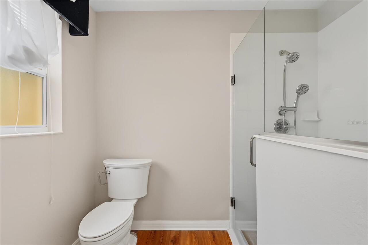 Listing Photo 17