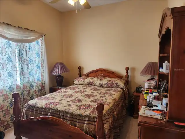 Listing Photo 8