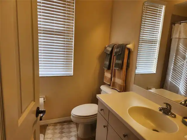 Listing Photo 9
