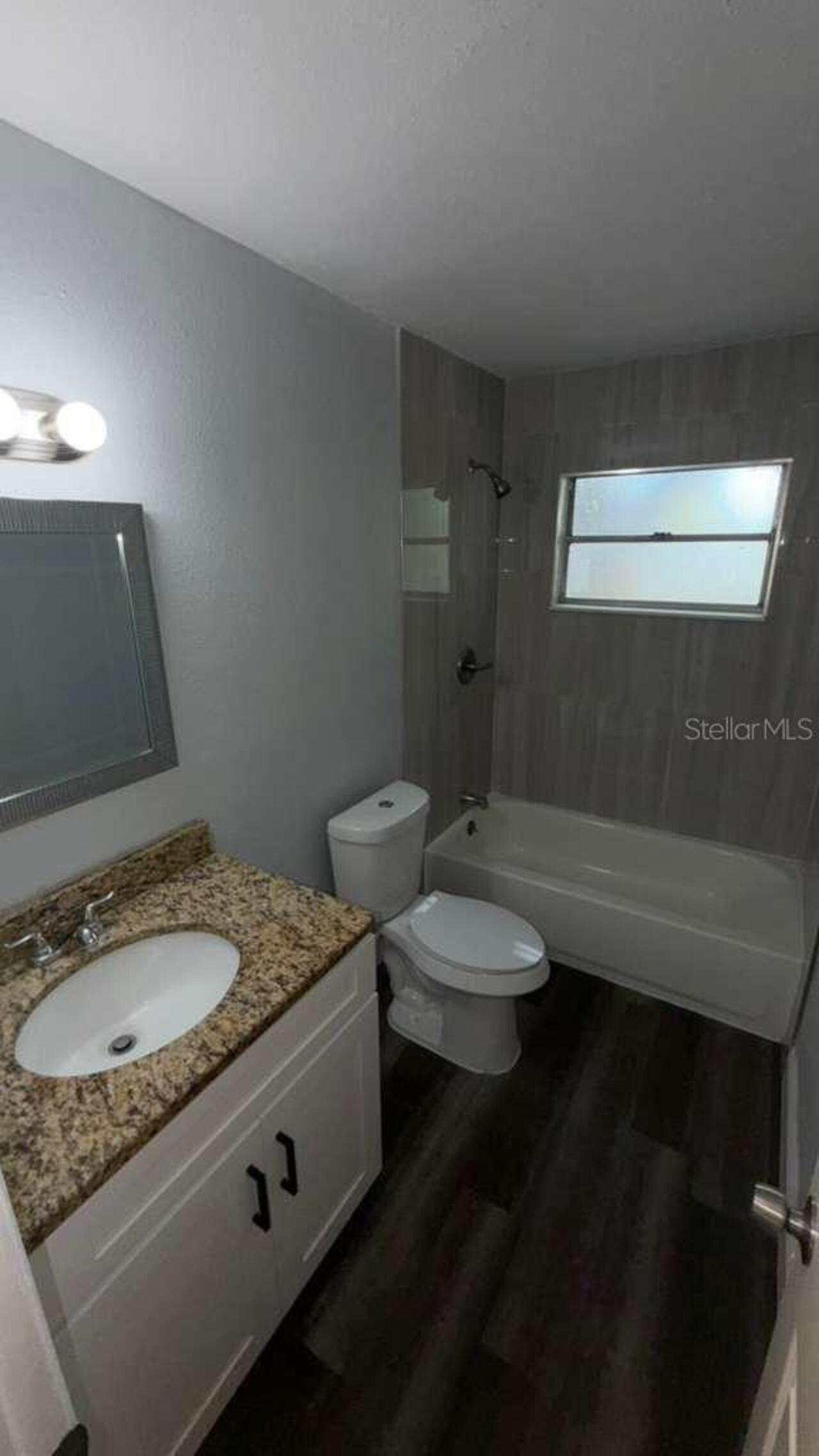 Listing Photo 7