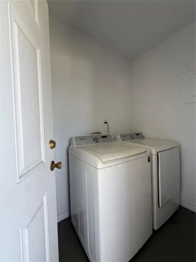 Listing Photo 14