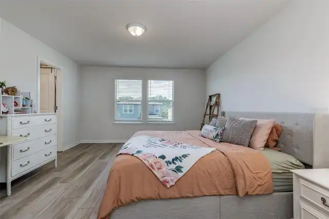 Listing Photo 21