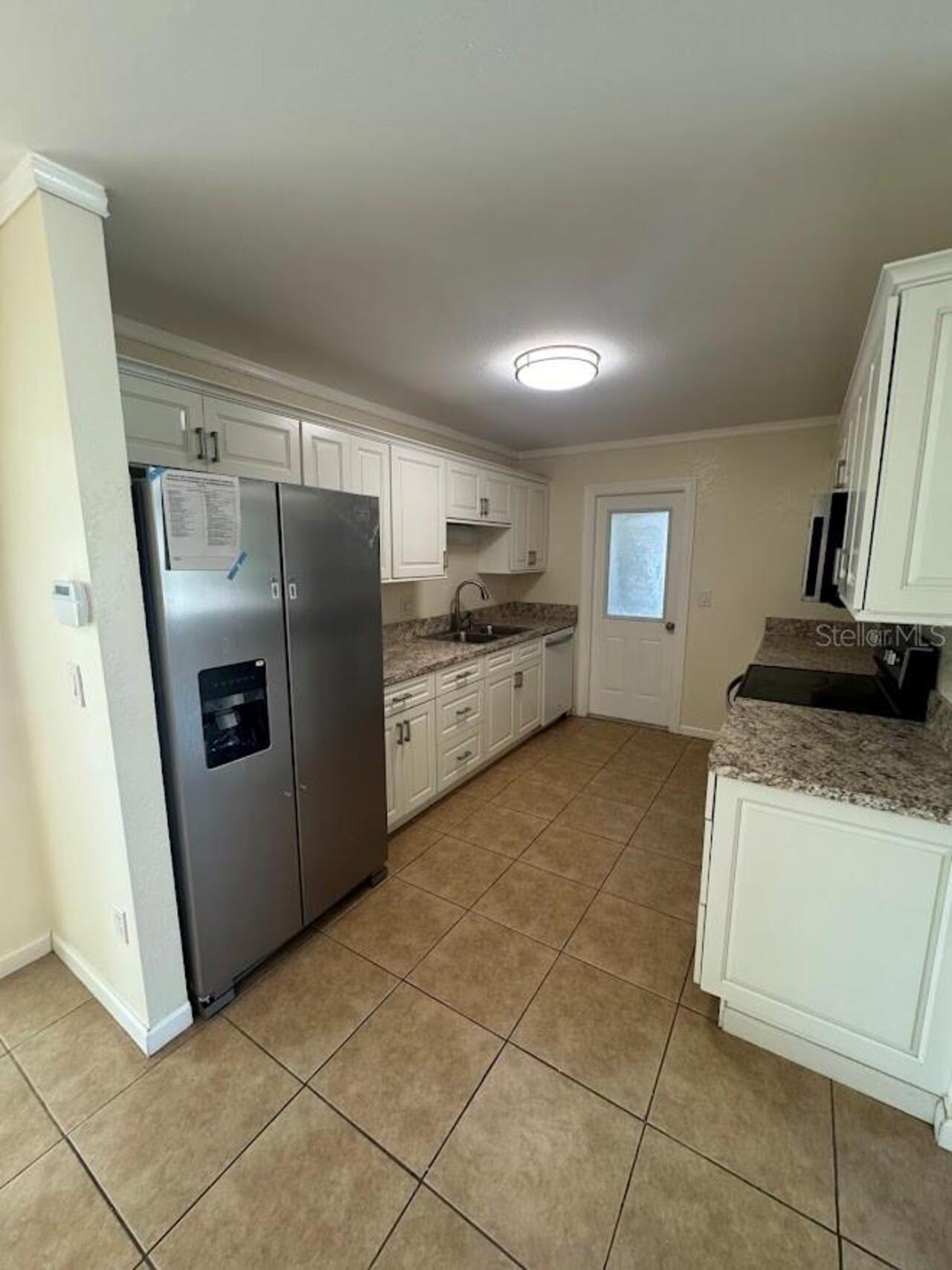 Listing Photo 10