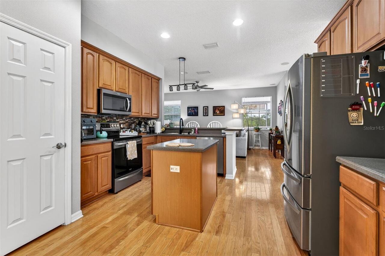 Listing Photo 14