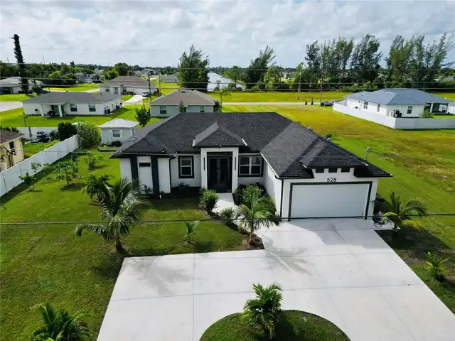 Listing Photo 9