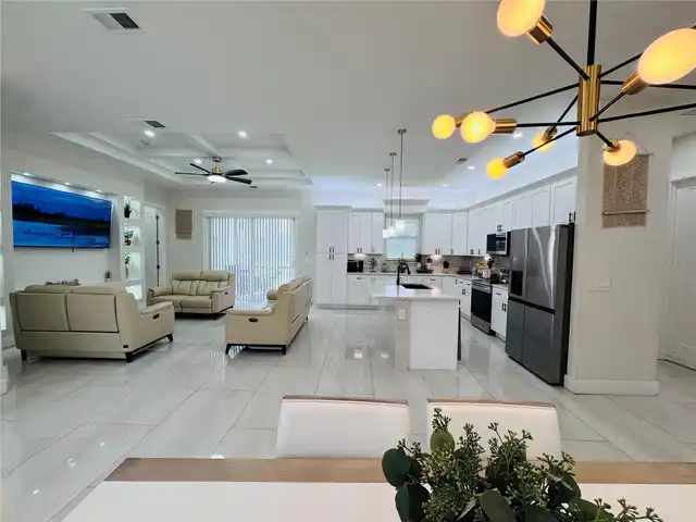 Listing Photo 14