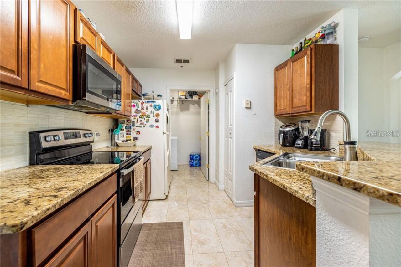 Listing Photo 12