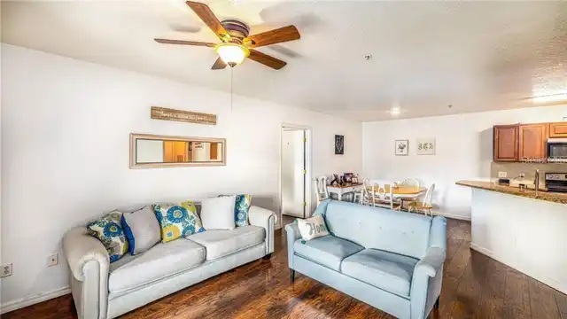 Listing Photo 9
