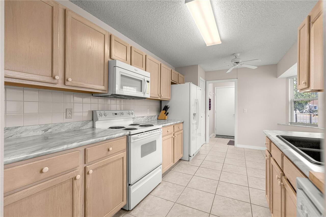 Listing Photo 8