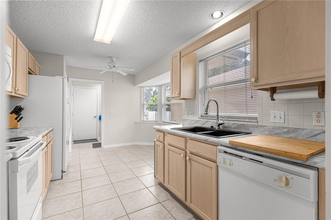 Listing Photo 10