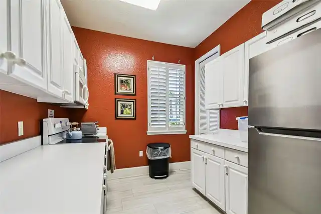 Listing Photo 34