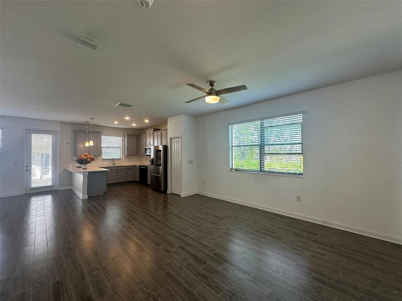 Listing Photo 9