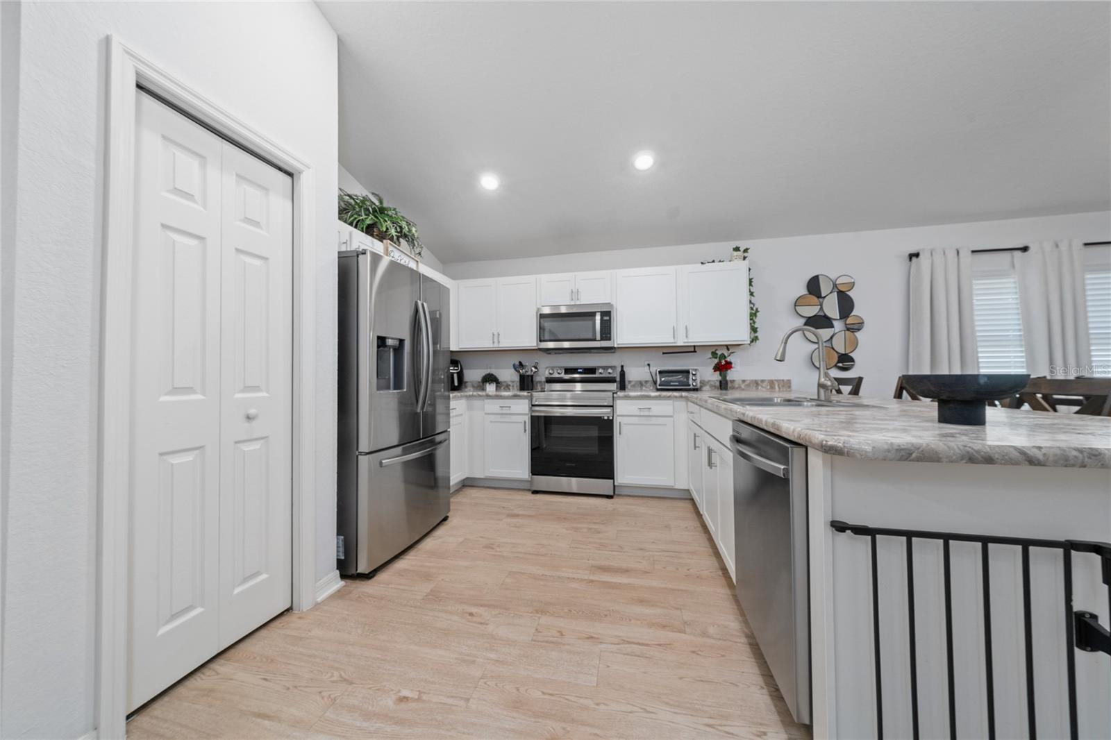 Listing Photo 17