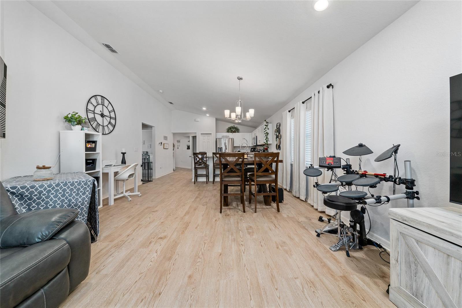 Listing Photo 23