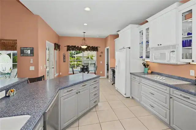 Listing Photo 22