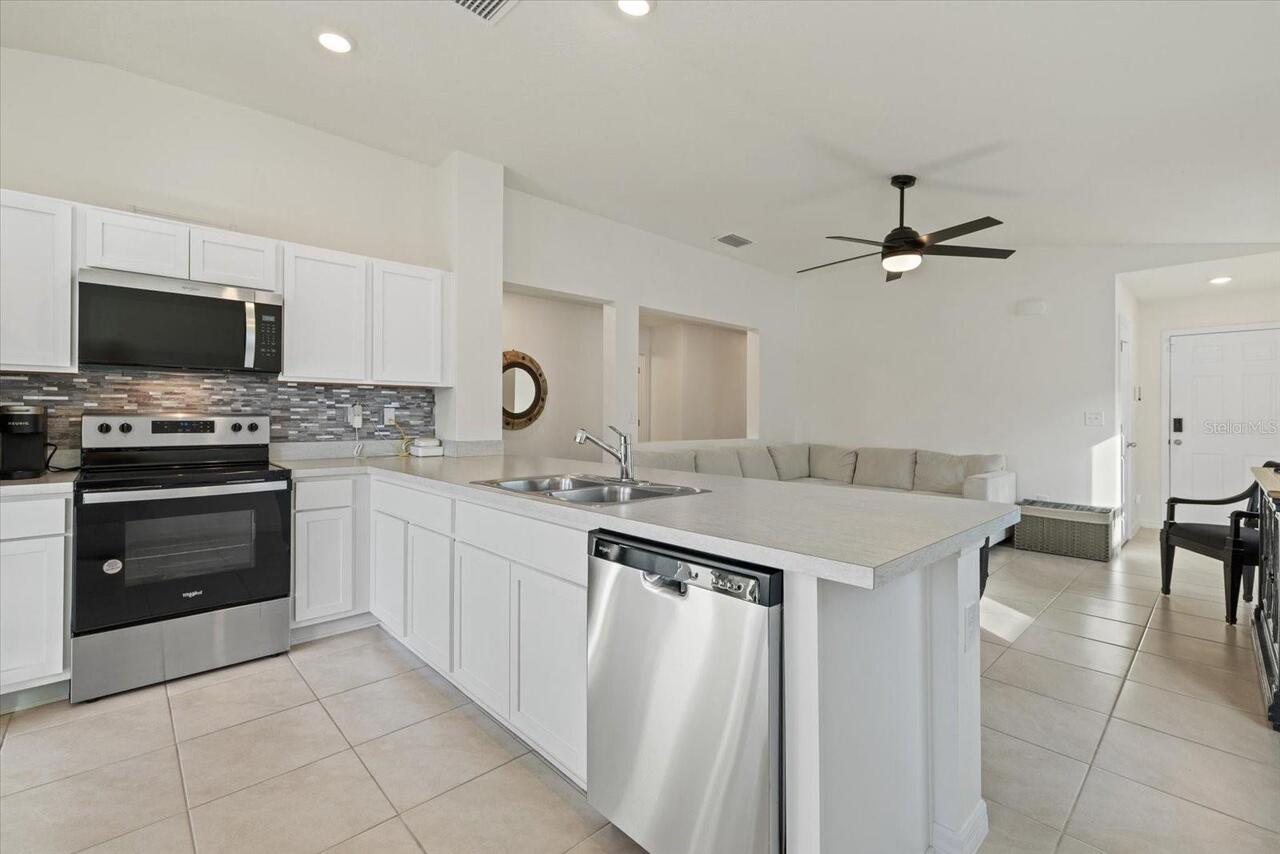 Listing Photo 11