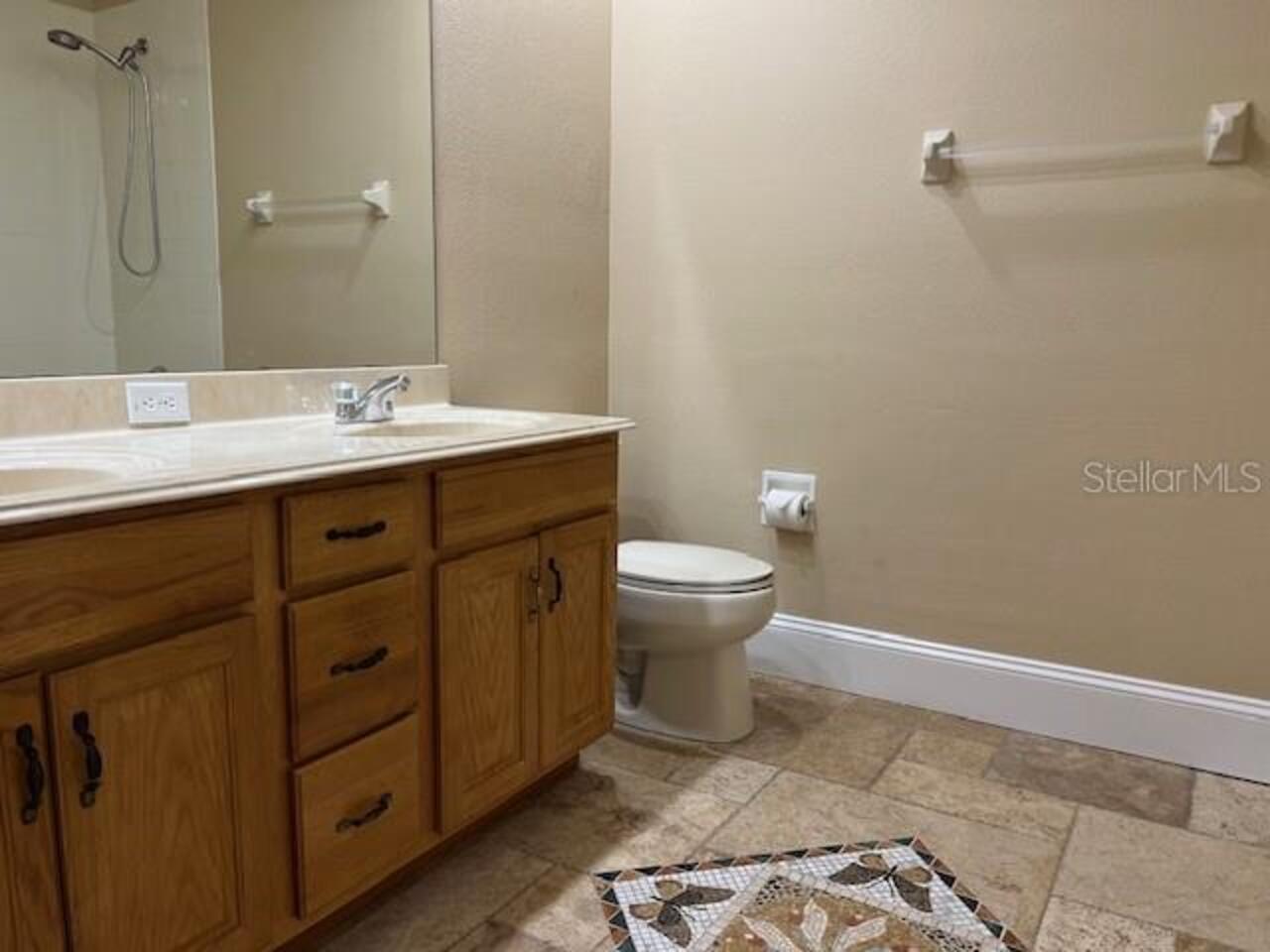 Listing Photo 9