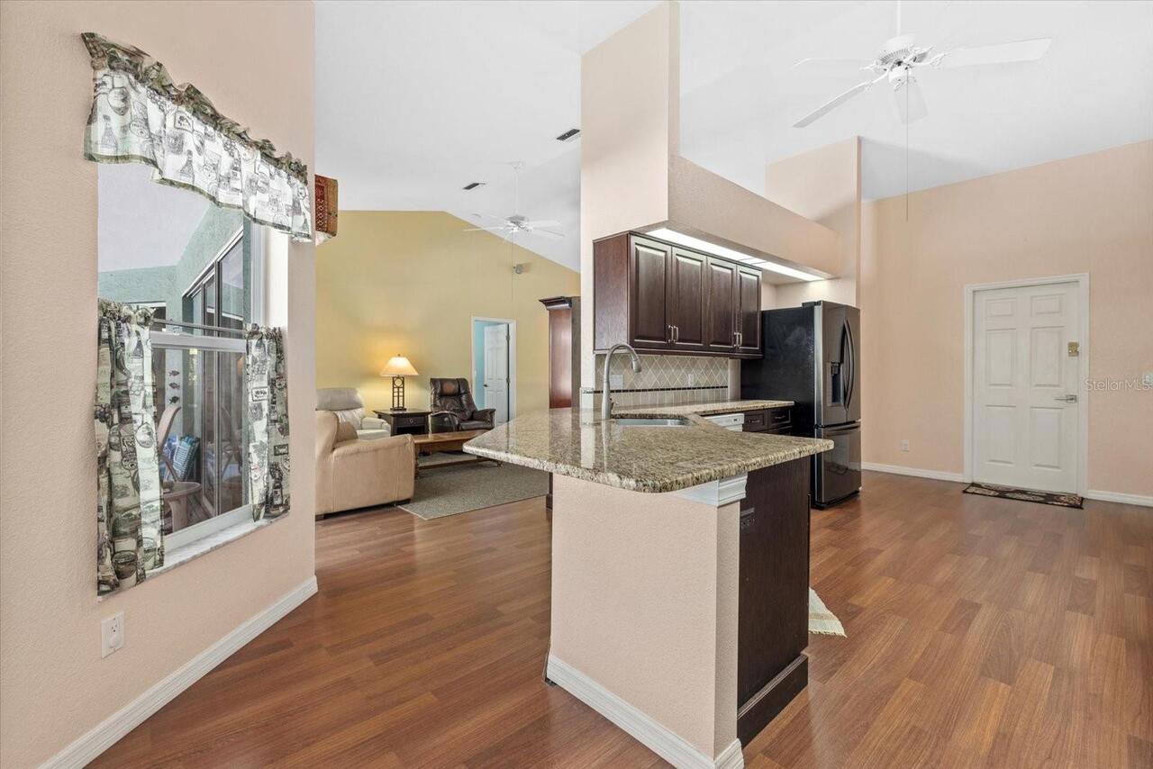 Listing Photo 15