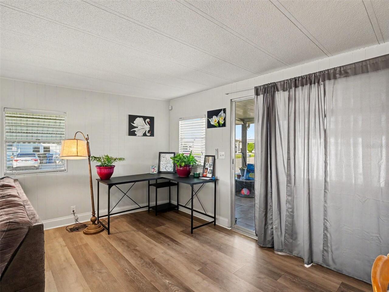 Listing Photo 15