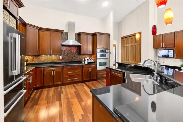 Listing Photo 32