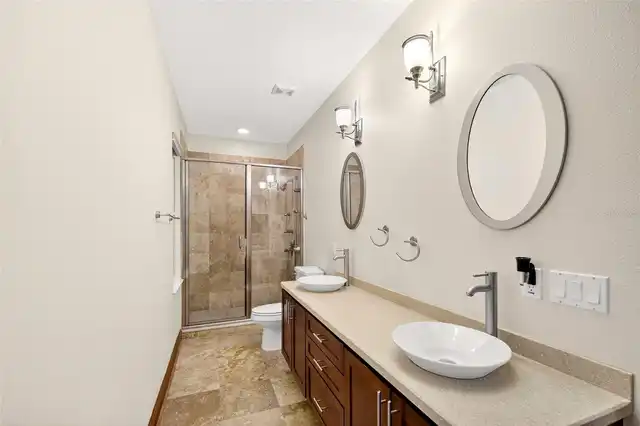 Listing Photo 43