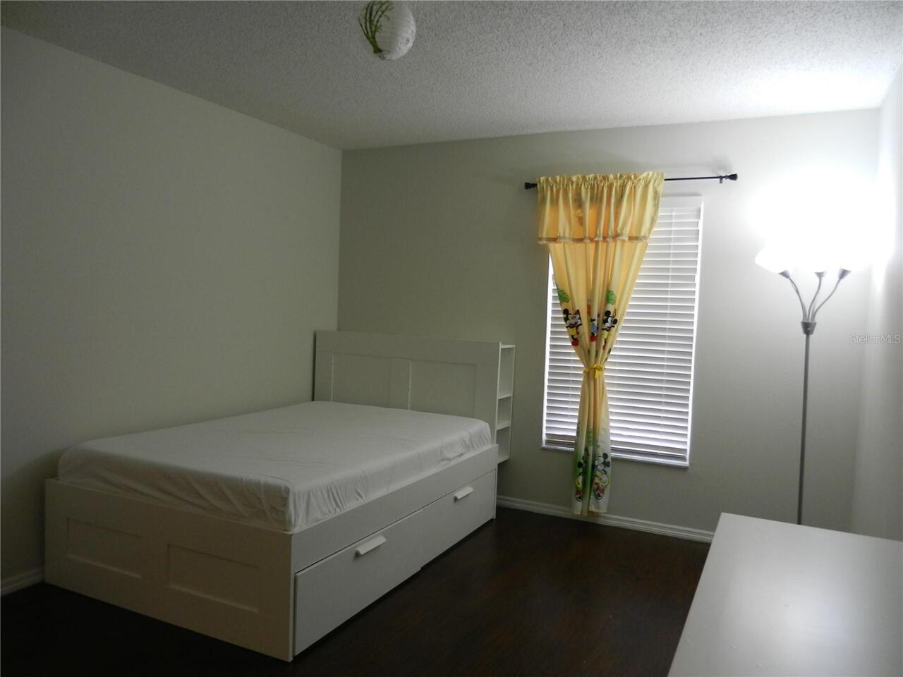 Listing Photo 17