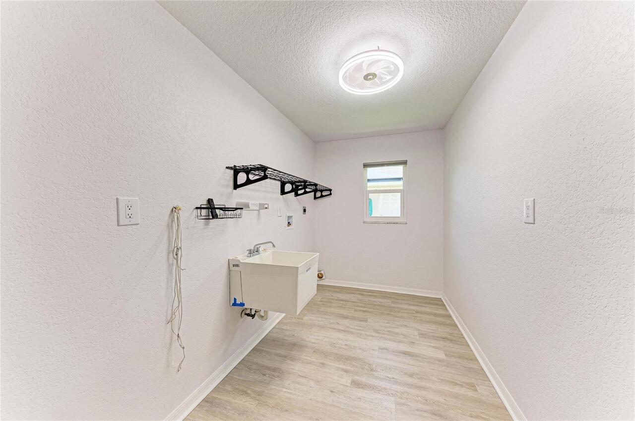 Listing Photo 43