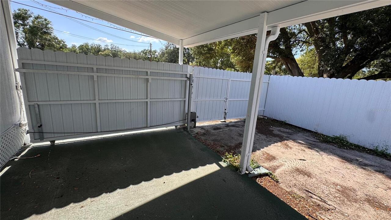 Listing Photo 8