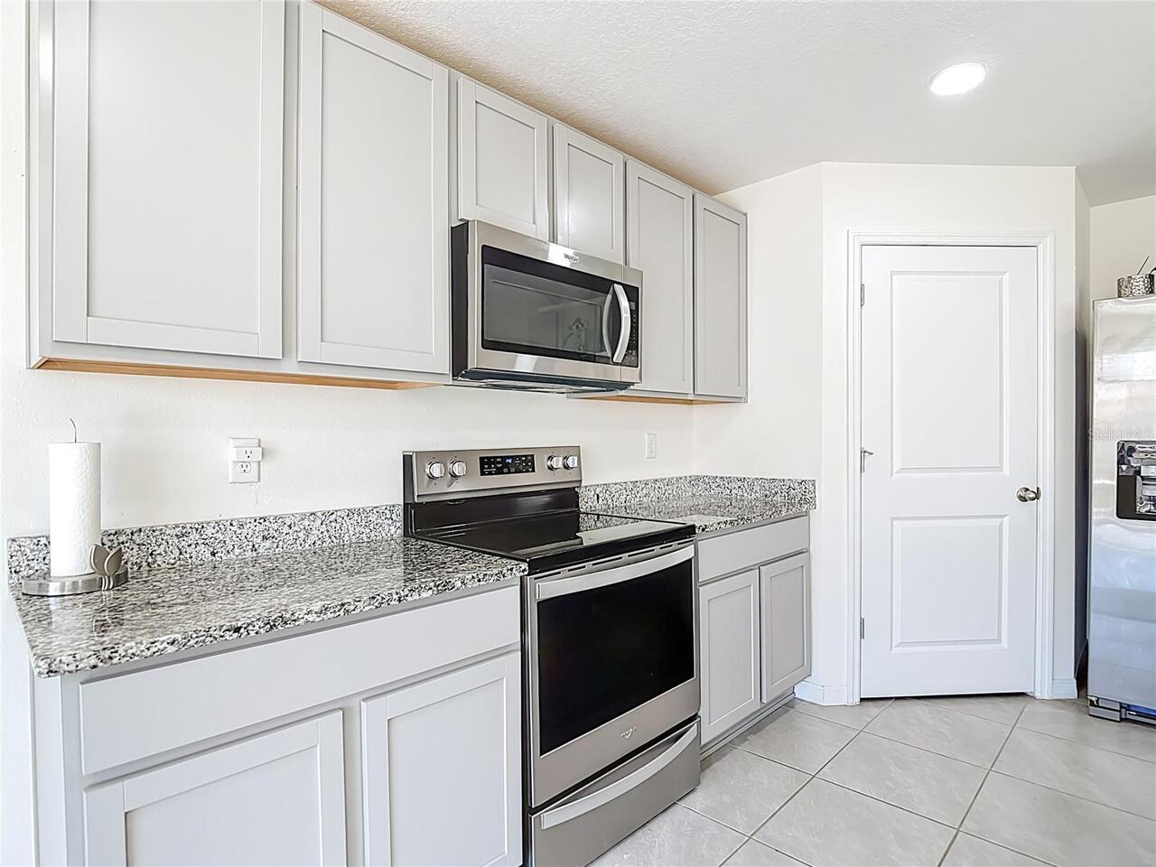Listing Photo 7
