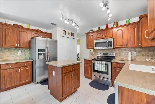 Listing Photo 19