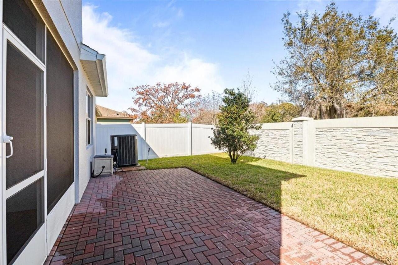 Listing Photo 14