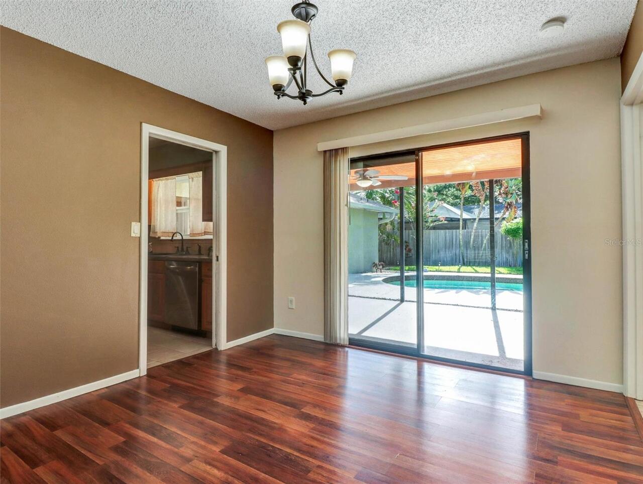 Listing Photo 17