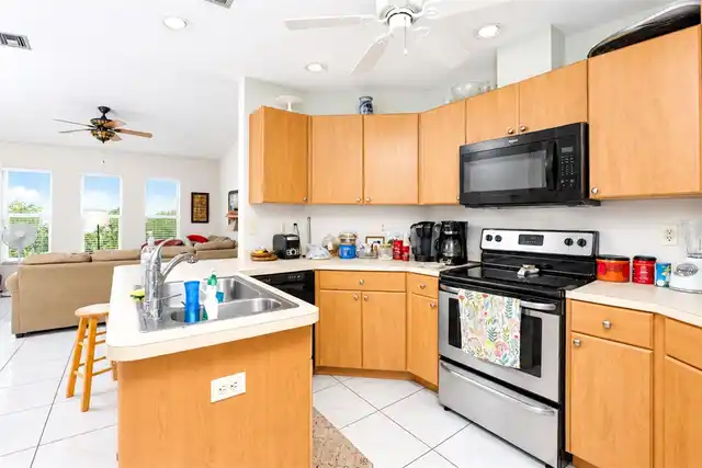 Listing Photo 17
