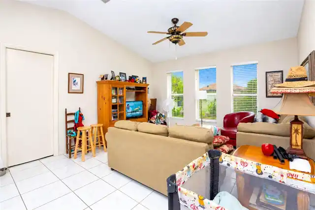 Listing Photo 23