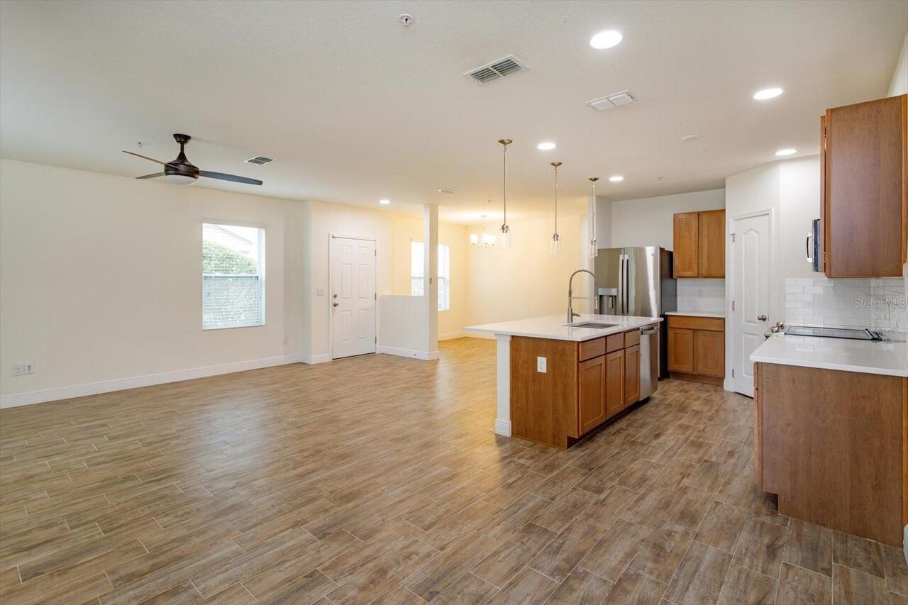 Listing Photo 14