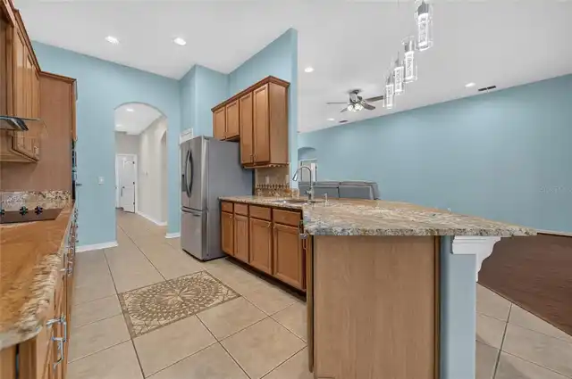 Listing Photo 12