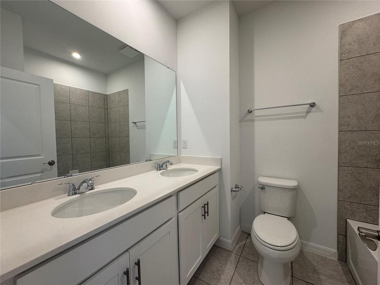 Listing Photo 16