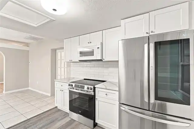 Listing Photo 18
