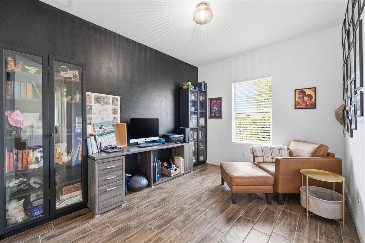 Listing Photo 17