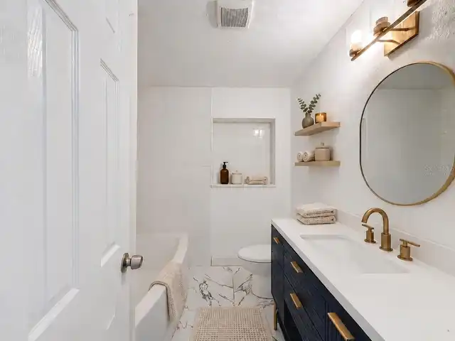 Listing Photo 10