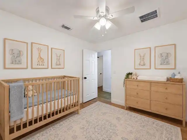 Listing Photo 12