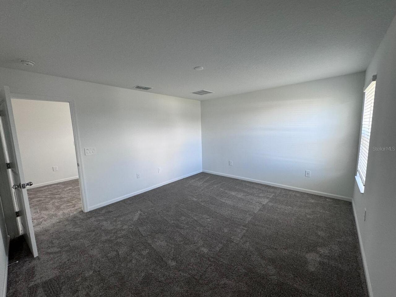 Listing Photo 34