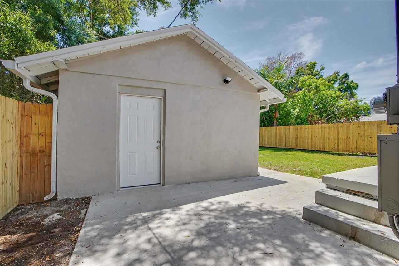 Listing Photo 9